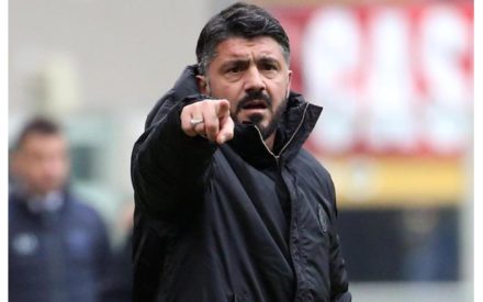 MANATA GATTUSO A CELLULARE CRONISTA, GLGS-USSI STIGMATIZZA EPISODIO