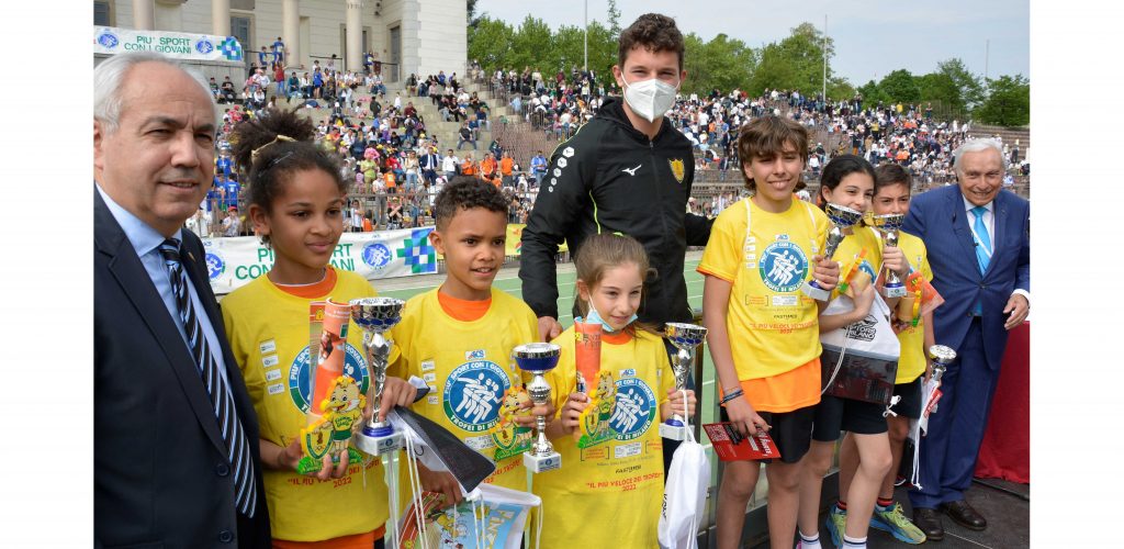 TROFEI DI MILANO, FILIPPO TORTU TEDOFORO D’ECCEZIONE