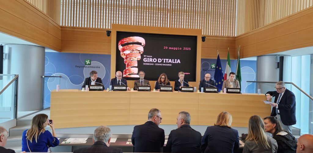 PRESENTATE LE TAPPE LOMBARDE DEL GIRO D’ITALIA E L’IMPATTO DELLA “CORSA ROSA” SULLA LOMBARDIA