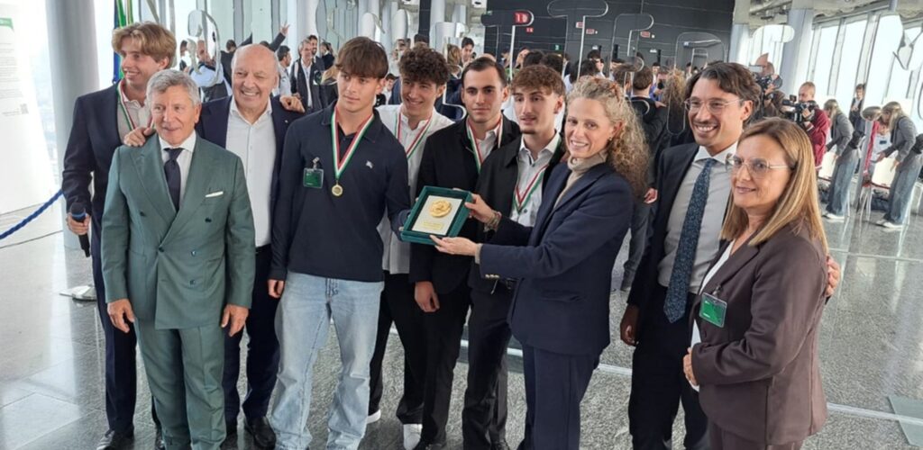 CALCIO: TORNEO ALPHA LEAGUE, PREMIAZIONE IN REGIONE CON SIMONELLI E MAROTTA