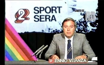 ADDIO A ENNIO VITANZA, VOCE E VOLTO DELLE DOMENICHE CALCISTICHE E NON SOLO